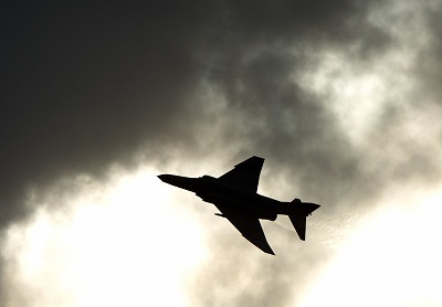 いろいろ言いたいことは あるのですが、 「テレビ的な分かりやすさ」だけで思考が止まっている人が多くて 疲れます。